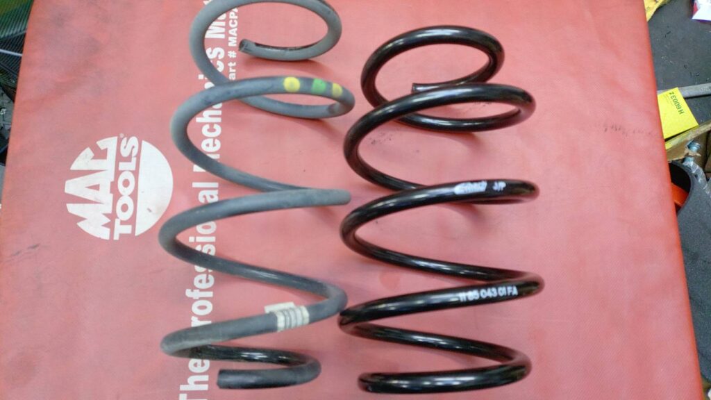 ティグアン：アイバッハダウンサス取付