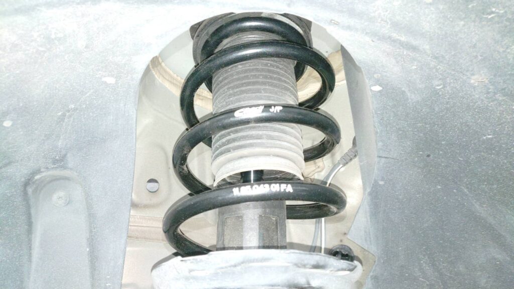 ティグアン：アイバッハダウンサス取付