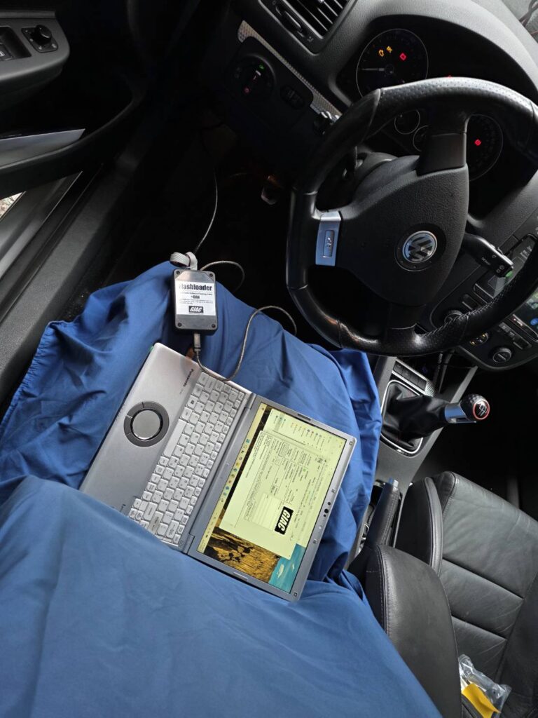 ゴルフ5R32：GIACステージ1施工