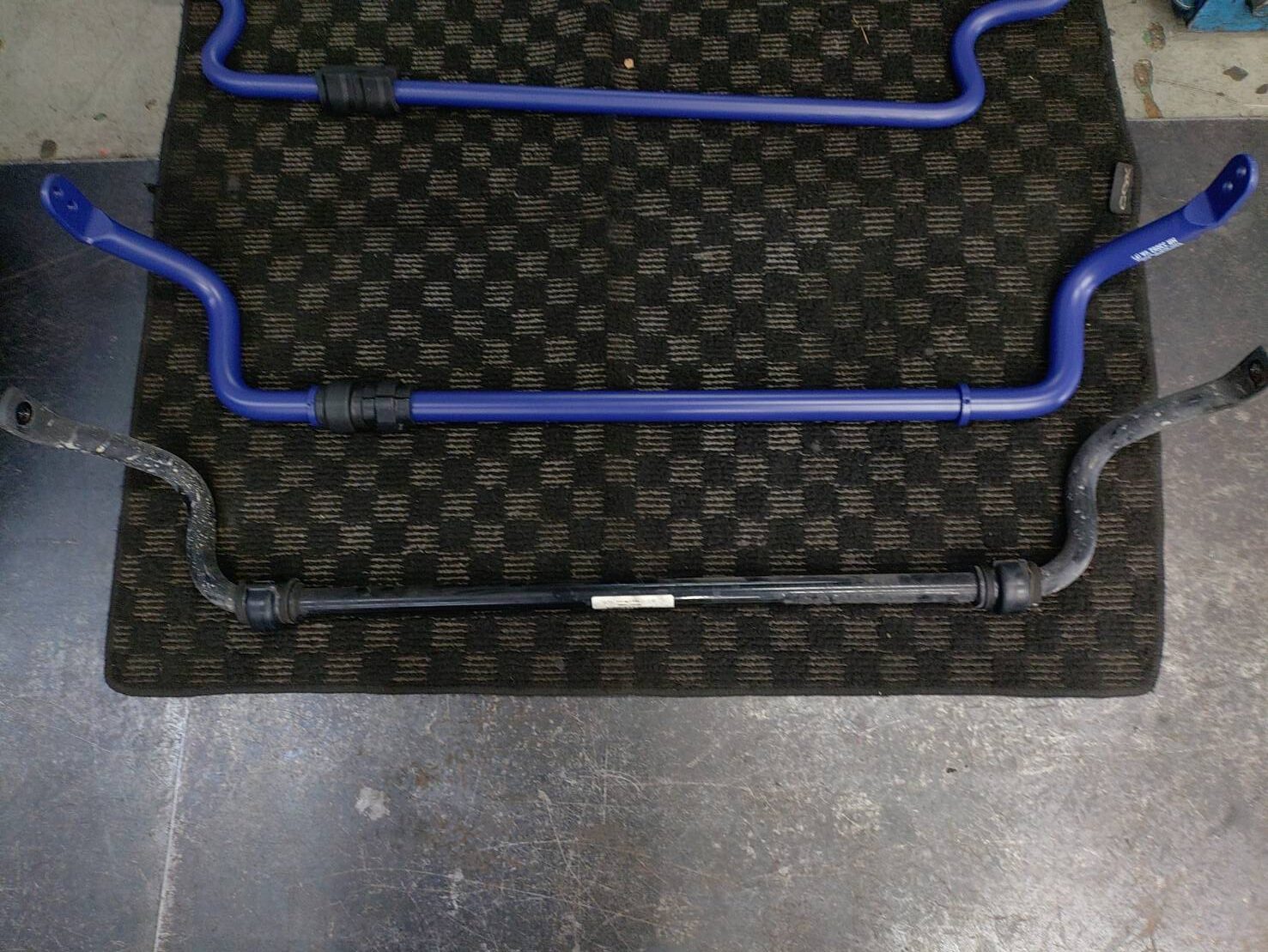 アウディS4：H&Rスタビライザー取付