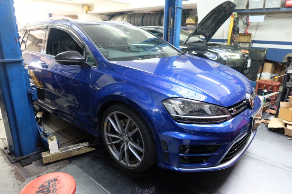 Golf 7 R Variant「ISWEEP IS1500 ブレーキパッド、ローター」