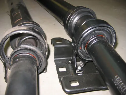 Porsche Cayenne「プロペラシャフト・フロート交換」