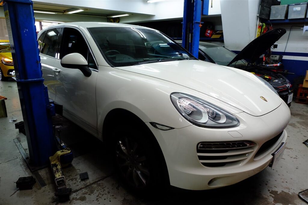 Porsche Cayenne「ブレーキローター、パット」